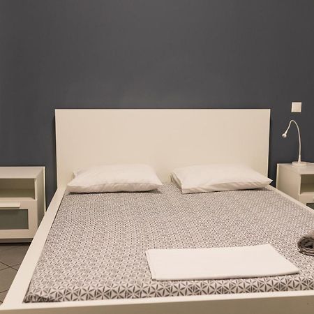 Xsoma Flats "Twins" Apartment Солун Екстериор снимка