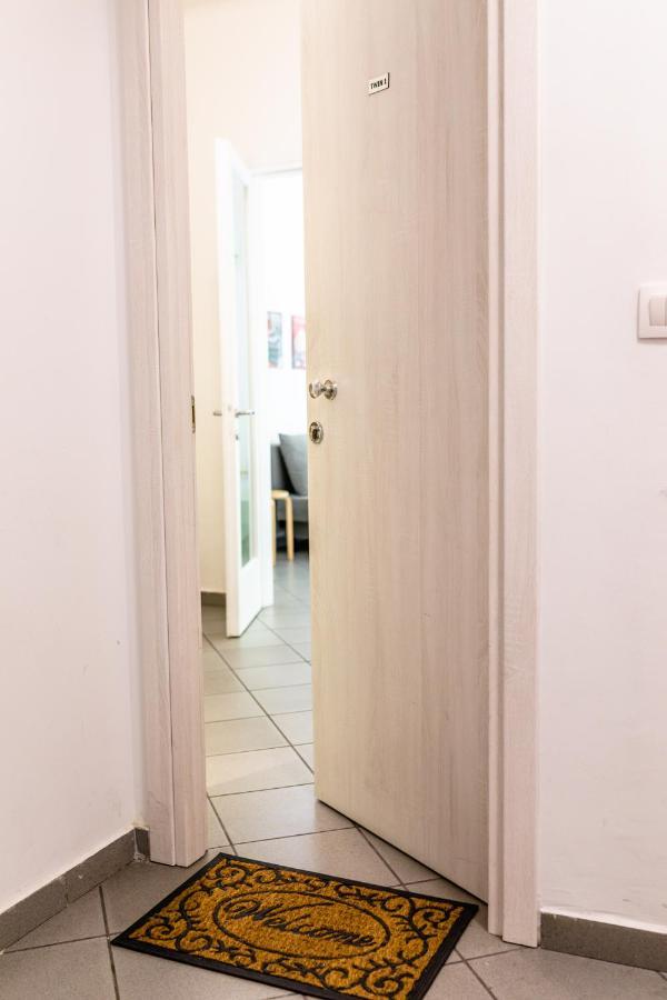 Xsoma Flats "Twins" Apartment Солун Екстериор снимка