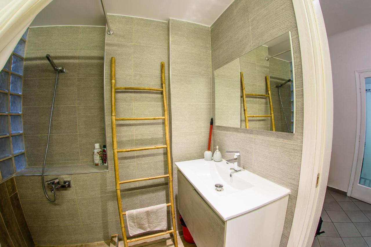 Xsoma Flats "Twins" Apartment Солун Екстериор снимка